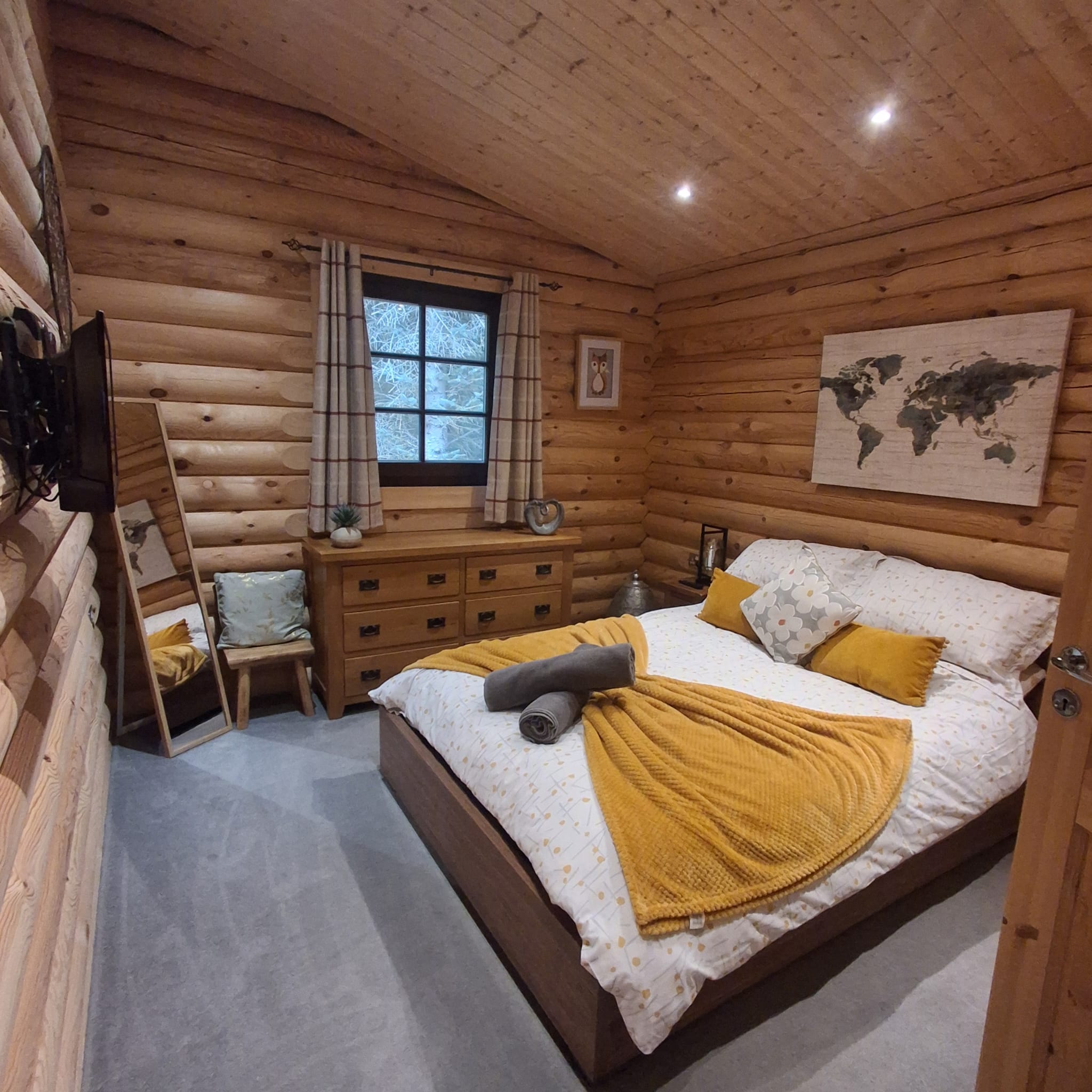 The Outback kitchen and dining area